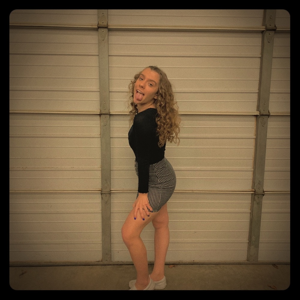 Meet your Posher, Emma